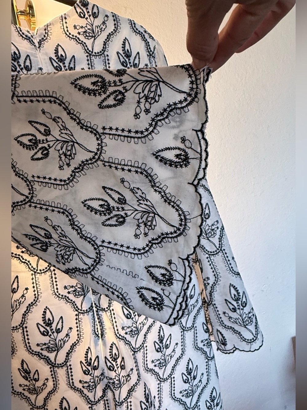 Preston & York White Black Embroidered Bell Sleeve Shift Dress NWT Size 8 - Picture 8 of 11